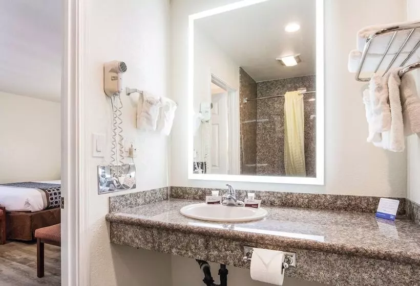 ホテル Rodeway Inn Near Downtown Monterey