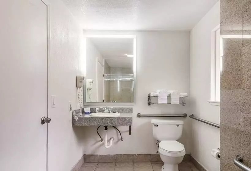 ホテル Rodeway Inn Near Downtown Monterey