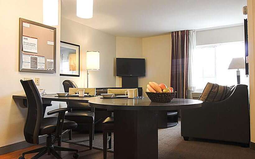ホテル Sonesta Simply Suites St Louis Earth City