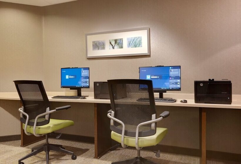 Hotel Springhill Suites By Marriott Newark International Airport