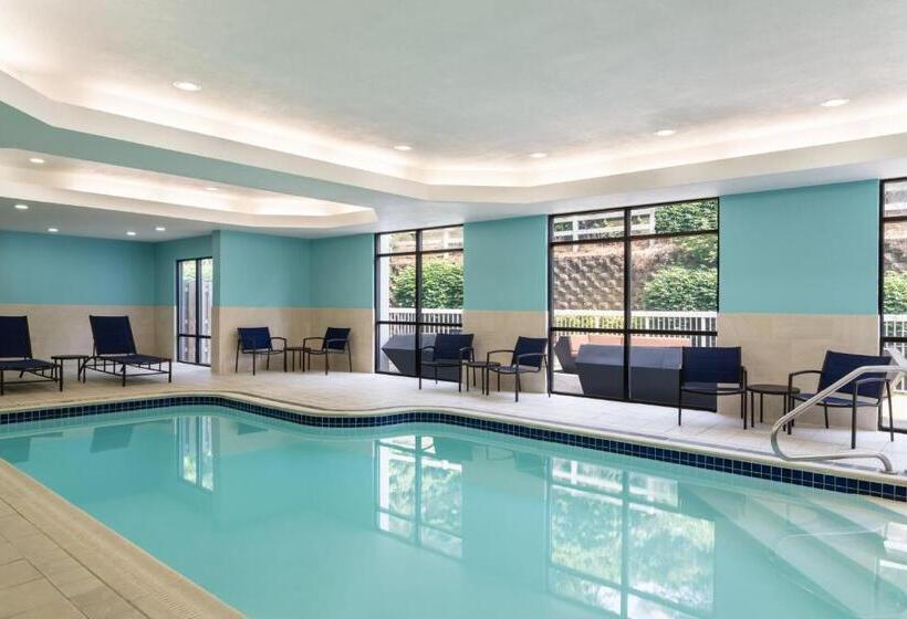 ホテル Springhill Suites West Mifflin