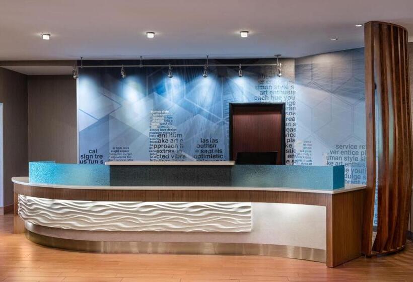 ホテル Springhill Suites West Mifflin