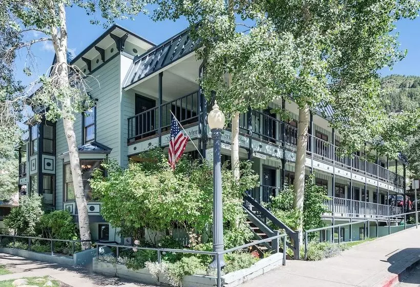 호텔 The Victorian Inn