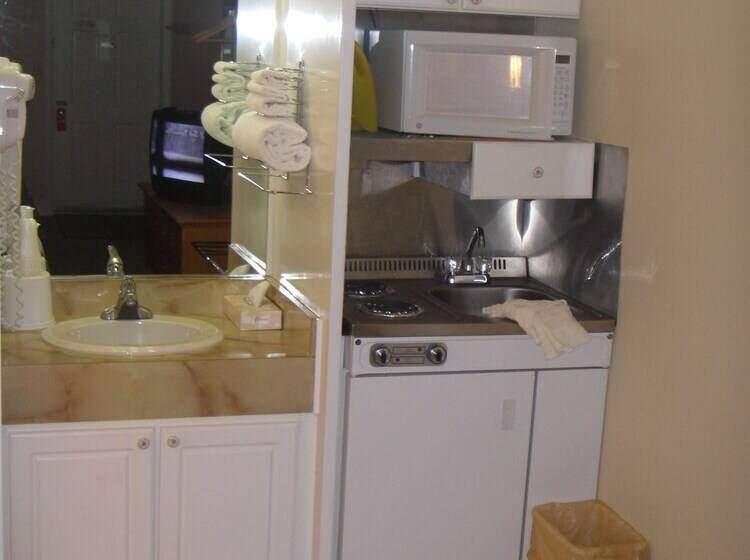 هتل The Victorian Inn