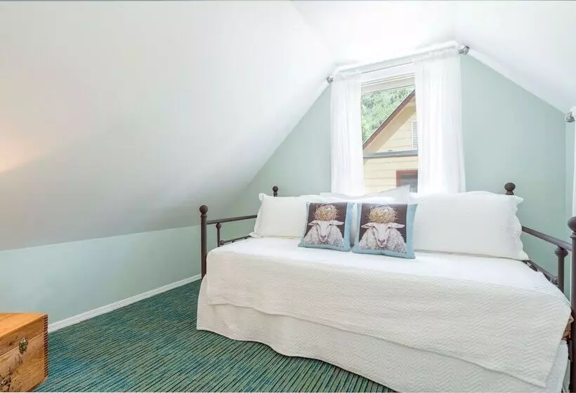 호텔 The Victorian Inn