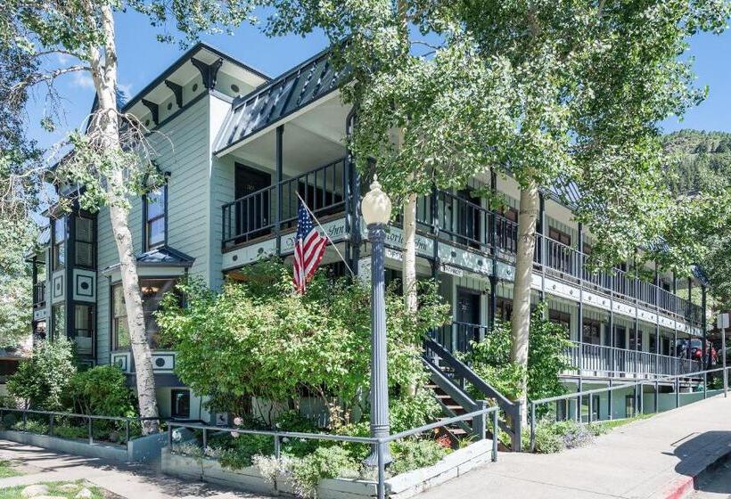 هتل The Victorian Inn