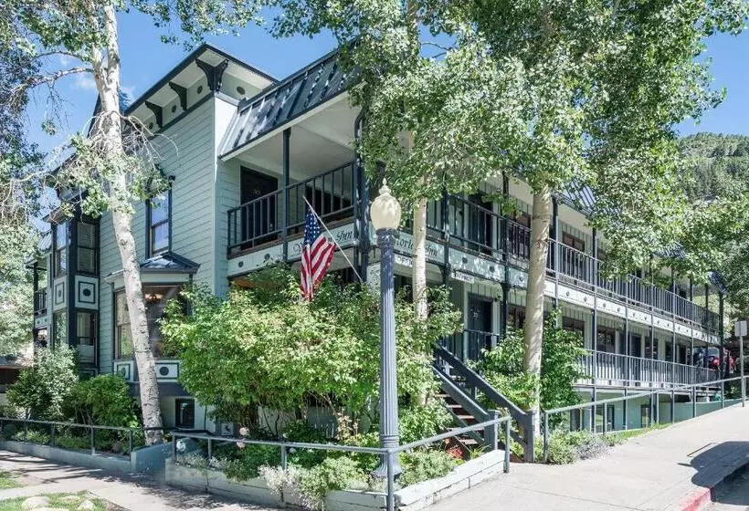 호텔 The Victorian Inn