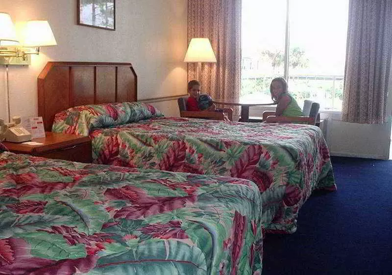 호텔 The Westgate Inn & Suites