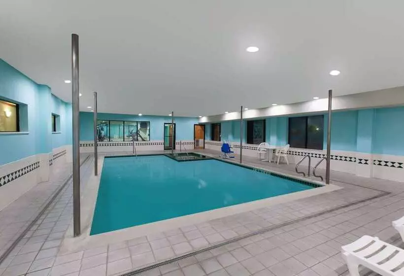 Hotel Wingate By Wyndham Houston / Willowbrook