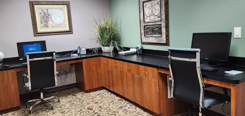 ホテル Wingate By Wyndham Houston / Willowbrook