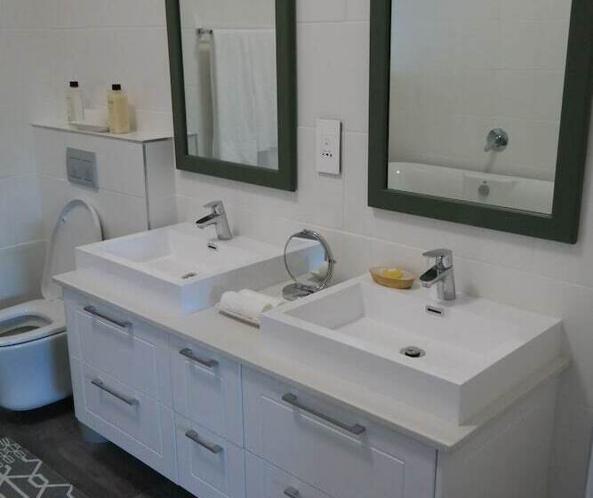 Quartet Hotel And Garden Suites