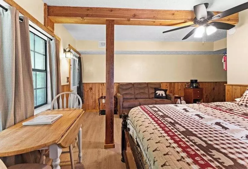 Retkeilymaja Cascades Inn