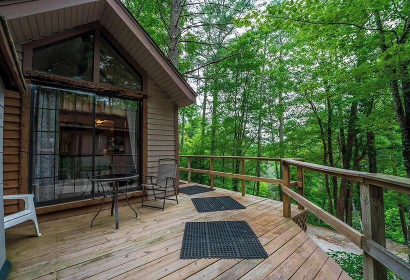 ユースホステル Cascades Inn