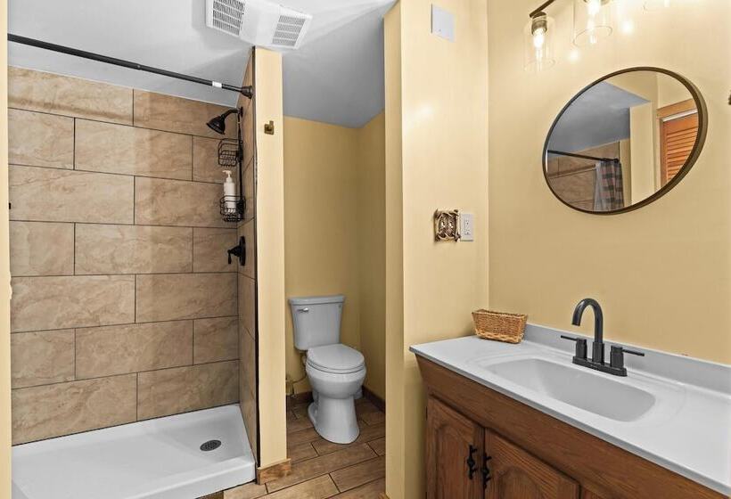 ユースホステル Cascades Inn