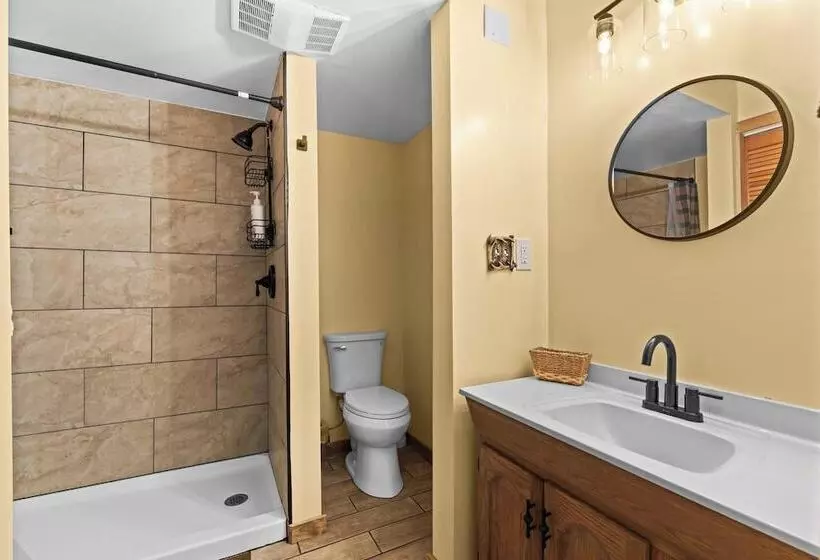 Retkeilymaja Cascades Inn