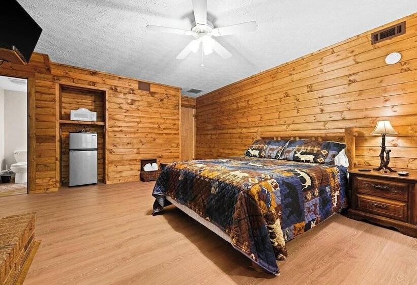 ユースホステル Cascades Inn