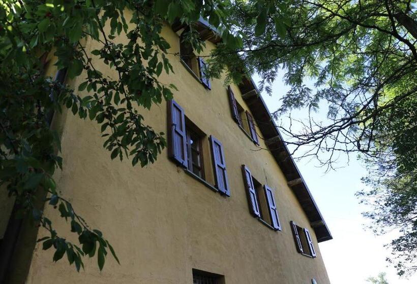 호스텔 Rifugio Casa Ressia