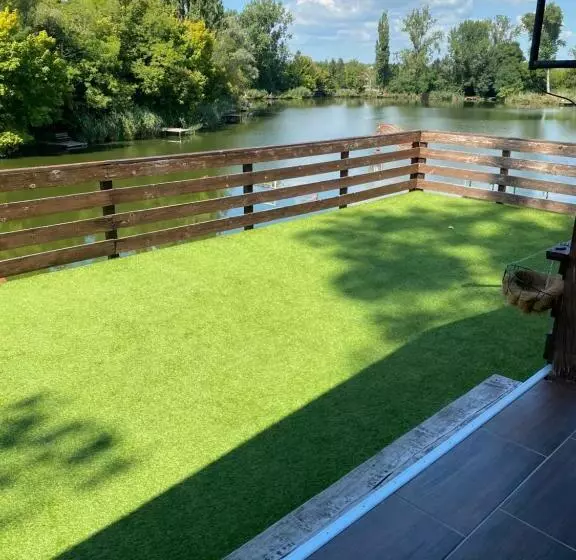 Aamiaismajoitus (B&B) éden Lounge Restaurant & Pension