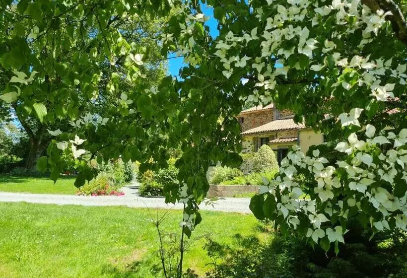 Aamiaismajoitus (B&B) Gîte Et Chambres D'hôtes Du Petit Moulin