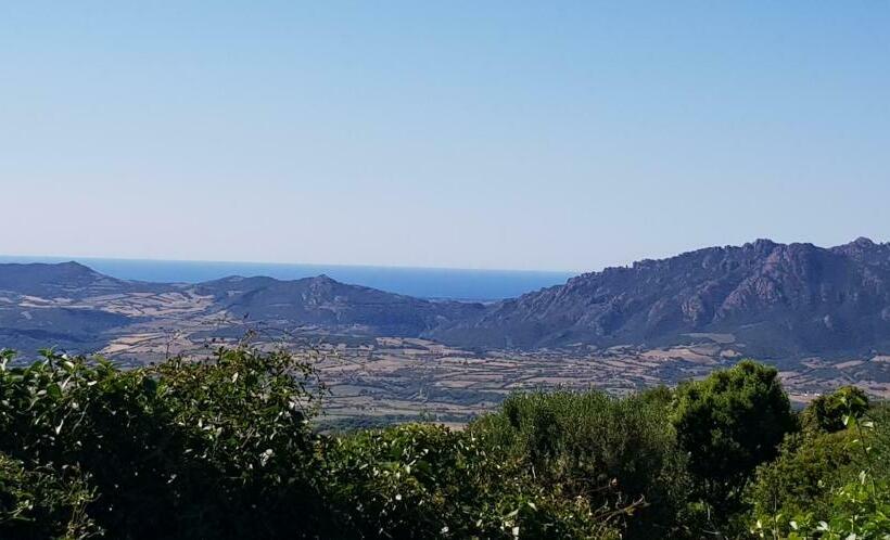 Hotel Borgo Lu Puleu