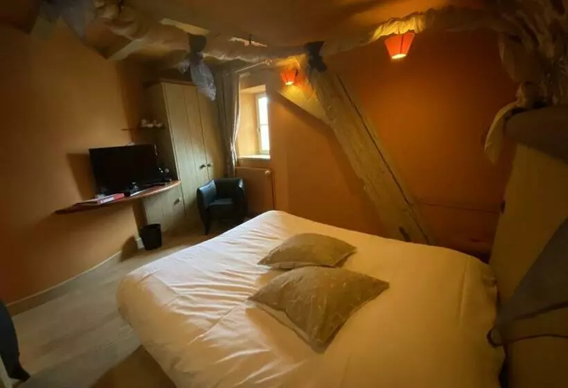 ホテル Hôtel Le Sarment