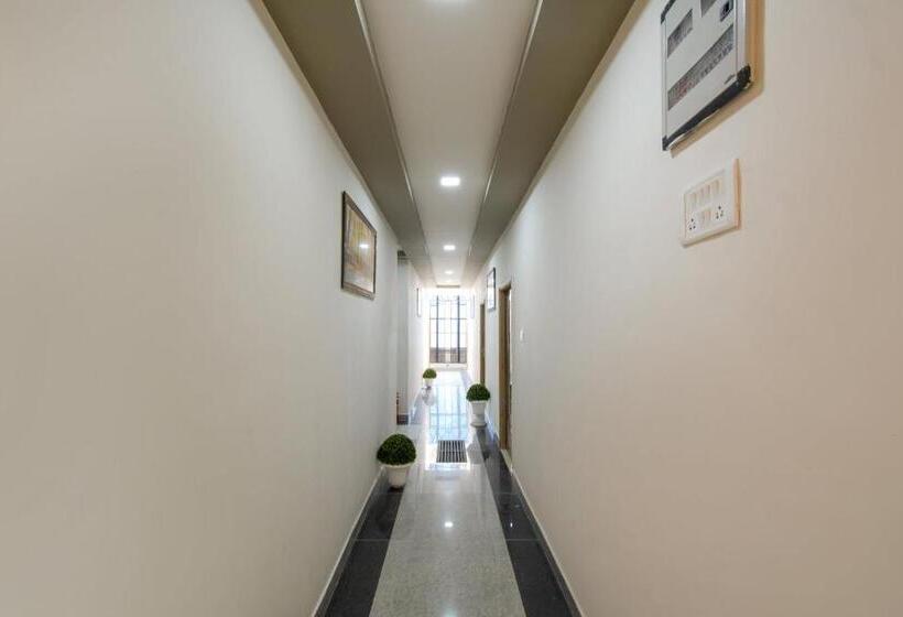 בית מלון כפרי Oyo 70829 Royal