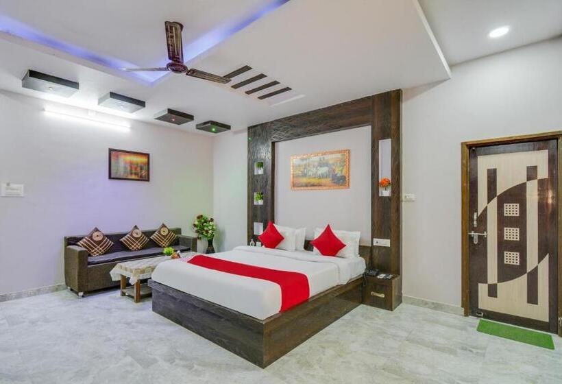 בית מלון כפרי Oyo 70829 Royal