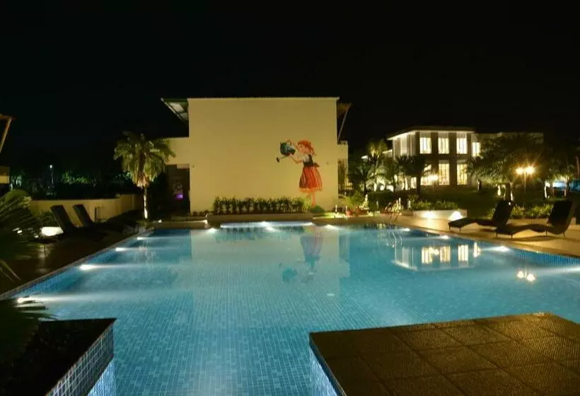 ホテル The Creek Boutique Resort & Spa