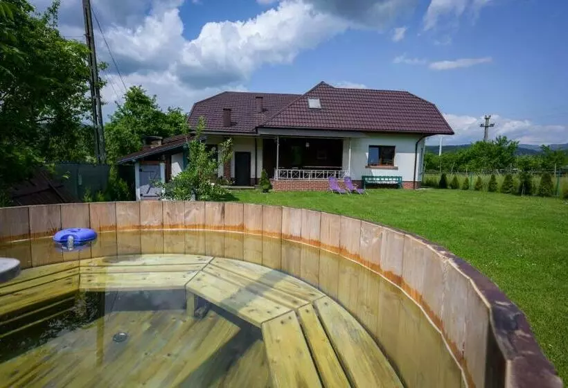 Majatalo Chalet Bora