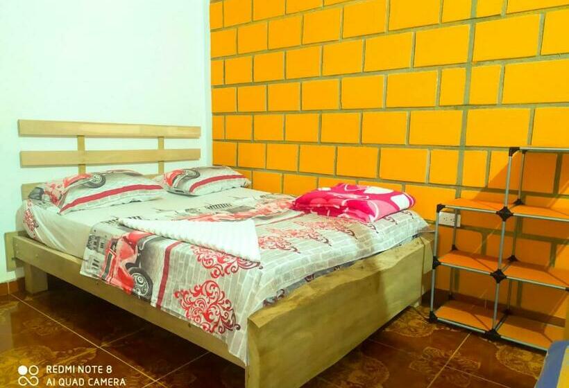 ペンション Hostal Luna Llena