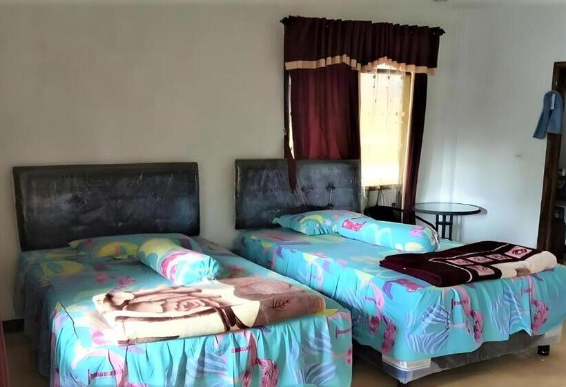 פנסיון Lembah Biru Lagoon