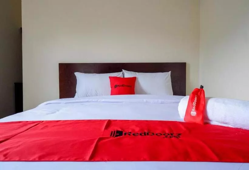 ペンション Reddoorz Near Stadion 45 Karanganyar