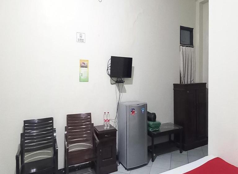 Reddoorz Syariah At Hotel Pandan Wangi Near Alun Alun Sidoarjo