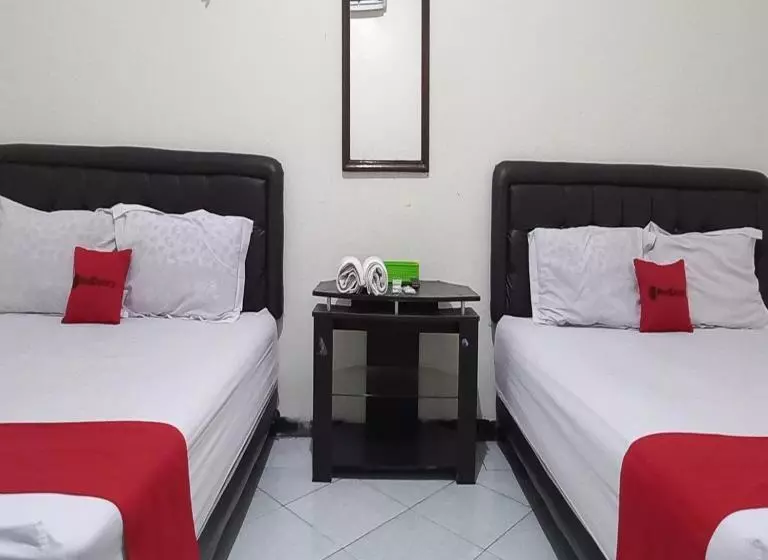 Reddoorz Syariah At Hotel Pandan Wangi Near Alun Alun Sidoarjo