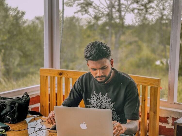 旅馆 Hipostel Bir Stay And Cafe