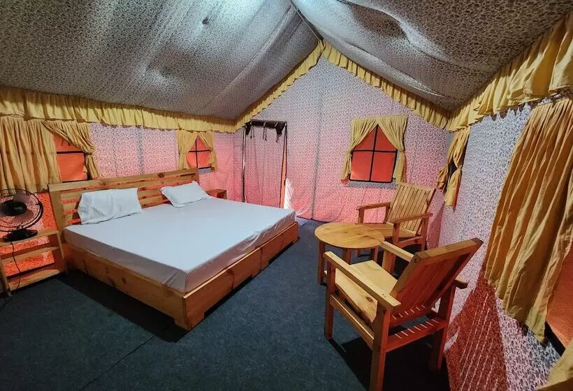 Retkeilymaja Hipostel Bir   Stay And Cafe