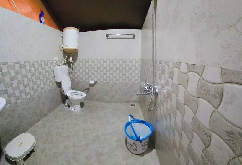 Retkeilymaja Hipostel Bir   Stay And Cafe