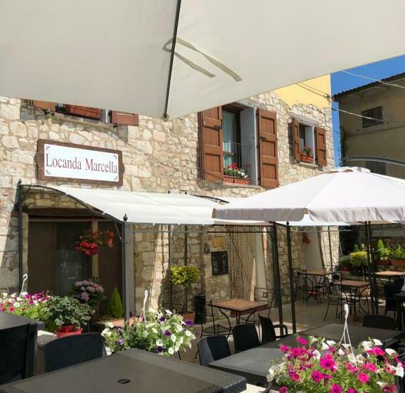 הוסטל Locanda Marcella