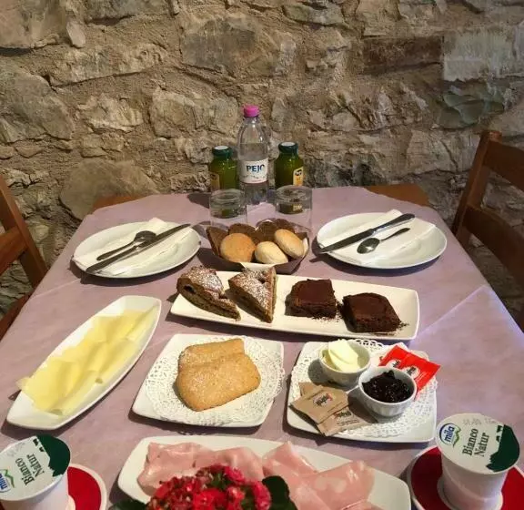 ユースホステル Locanda Marcella