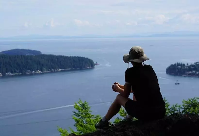 Retkeilymaja Up The Creek Backpacker's Lodge