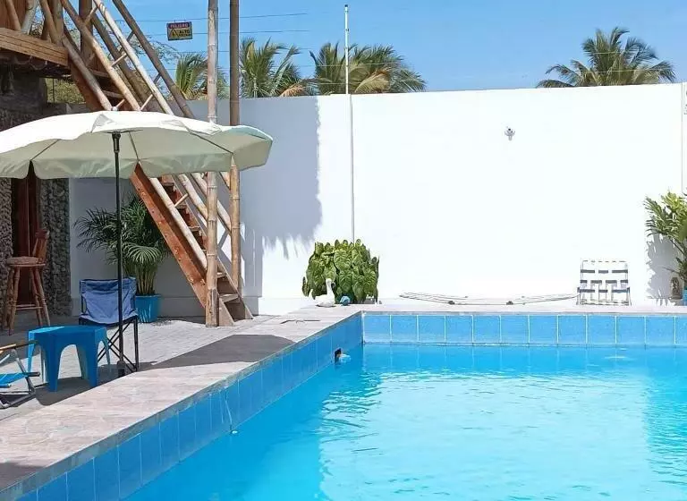 ベッドアンドブレックファースト Hostal Villa Brisa