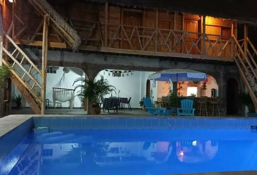 ベッドアンドブレックファースト Hostal Villa Brisa