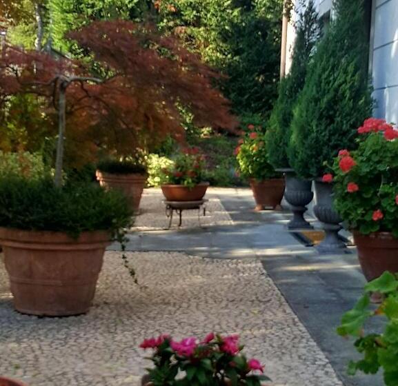 住宿加早餐  La Terrazza Sui Vigneti Rovescala