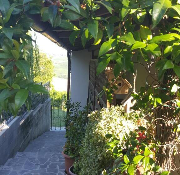 住宿加早餐  La Terrazza Sui Vigneti Rovescala