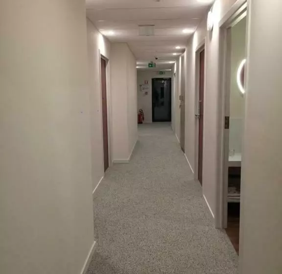 ホテル Cité Impériale Ye