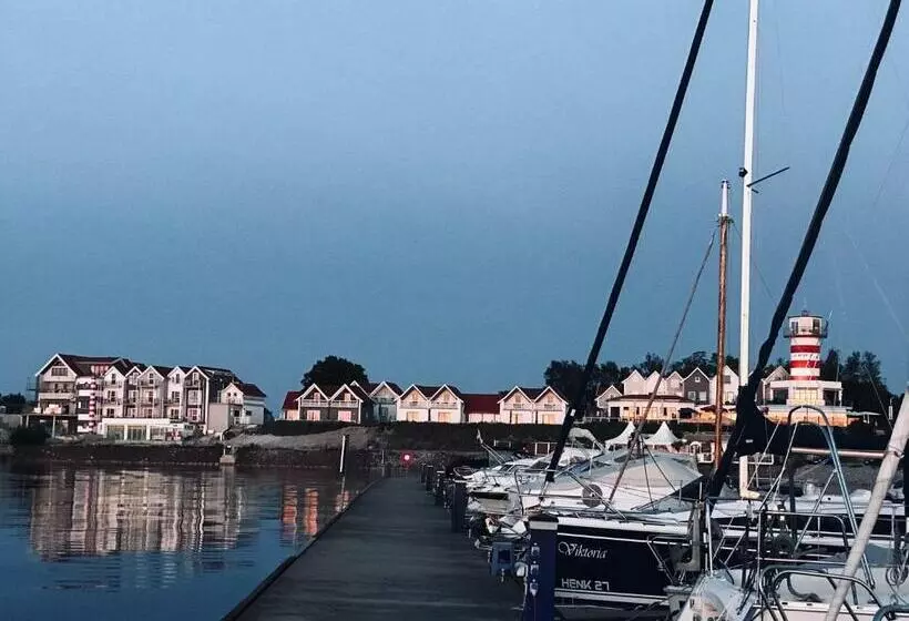 ホテル Der Leuchtturm Gastro Gmbh