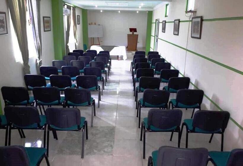 ホテル Marli Plaza