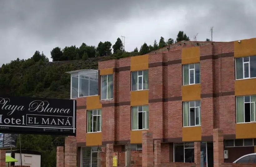 ホテル Playa Blanca El Mana