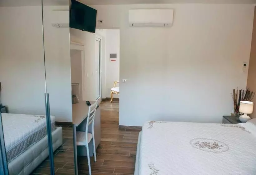 Majatalo Affitta Camere La Fenice Di Folli Lorella