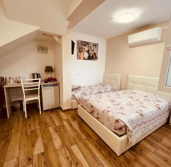 膳宿费 Affitta Camere La Fenice Di Folli Lorella